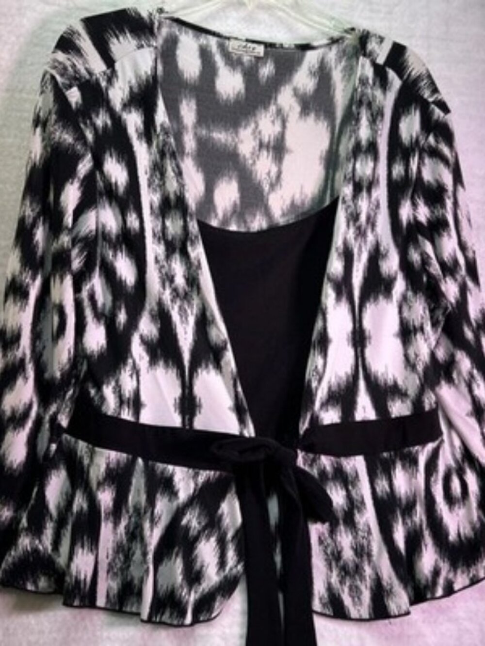 CDW Creative Design Works Black White Swirl Blouse With Tie Size Large